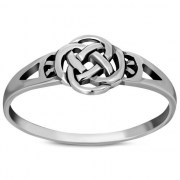 Plain Celtic Knot Silver Ring, rp676
